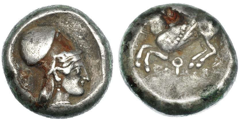 122   -  CORINTIA. CORINTO. Estátera. Finales s. VI a. C. A/ Pegaso a izquierda, debajo q. R/ Cabeza de Atenea a der. en cuadrado incuso. SBG-1867. COP-755. Pequeñas oxidaciones. MBC/MBC-.