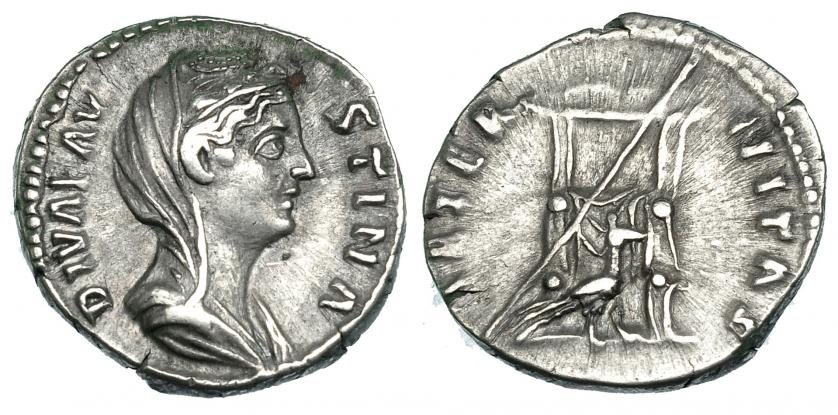 255   -  FAUSTINA LA MAYOR. Denario. Roma (post. 141). . R/ Trono con cetro y pavo real; AETERNITAS. RIC-353. MBC+/MBC.