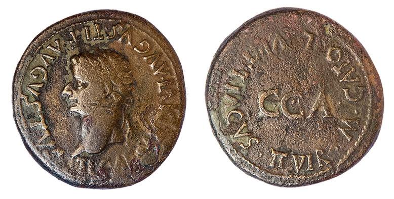 301   -  CAESARAUGUSTA. Dupondio. Tiberio. A/ Cabeza laureada a izq.; TI CAESAR DIVI AVGVSTI F AVGVSTVS. R/  C C A, alrededor M CATO L VETTIACVS II VIR. AE 13,85 g. 29 mm. RPC-348. APRH-348. ACIP-3074. CC-4762, mismo ejemplar. Pequeñas erosiones. MBC-. Muy rara.