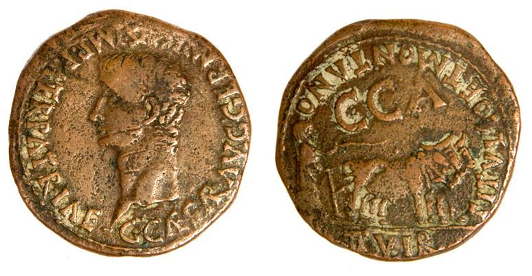 333   -  CAESARAUGUSTA. As. Calígula. A/ Cabeza a izq.; G CAESAR AVG GERMANICVS IMP. R/ Yunta fundacional a der., encima C C A, alrededor TITVLLO ET MONTANO. AE 13,68 g. 30 mm. RPC-382. APRH-382. ACIP-3109. CC-4809, mismo ejemplar. Rayitas. MBC-. Rara. Ex Martí Hervera, Soler y Llach, 3/5/2011, lote 2150.