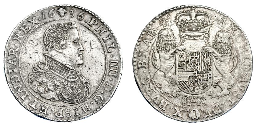 911   -  COLECCIÓN DE DUCATONES Y PATAGONES DE DOBLE PESO. FELIPE IV.  Doble ducatón. 1636. Bruselas. A/ . PHIL. IIII. D. G. HISP. ET. INDIAR. REX. R/ . ARCHID . AVST. DV-X. BVRG . BRAB . Zc. AR 64,33 g. DEL-285a (R2). DAV-4453. Pequeñas marcas. MBC+. Muy rara.