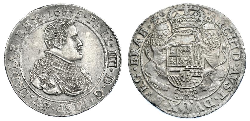 924   -  COLECCIÓN DE DUCATONES Y PATAGONES DE DOBLE PESO. FELIPE IV.  Doble ducatón. 1636. Amberes. Busto con bigote. A/ . PHIL. IIII. D. G. HISP. ET. INDIAR. REX. R/ . ARCHID. AVST. DV-X. BVRG. BRAB. Zc. AR 64,82 g. DEL-no. DAV-4453. Vanhoudt-122. EBC. Rarísima.