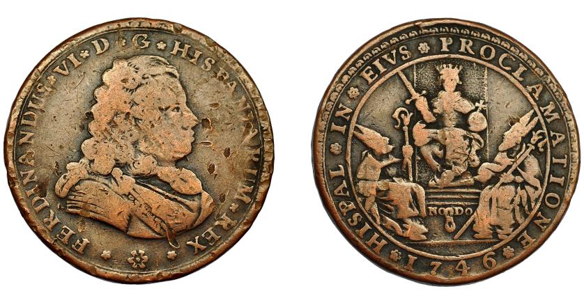 574   -  FERNANDO VI. Medalla. 1746. Proclamación en Sevilla. AE 33,5 mm. H-28 vte. metal. MPN-53. Golpe en anv. BC+/MBC-.