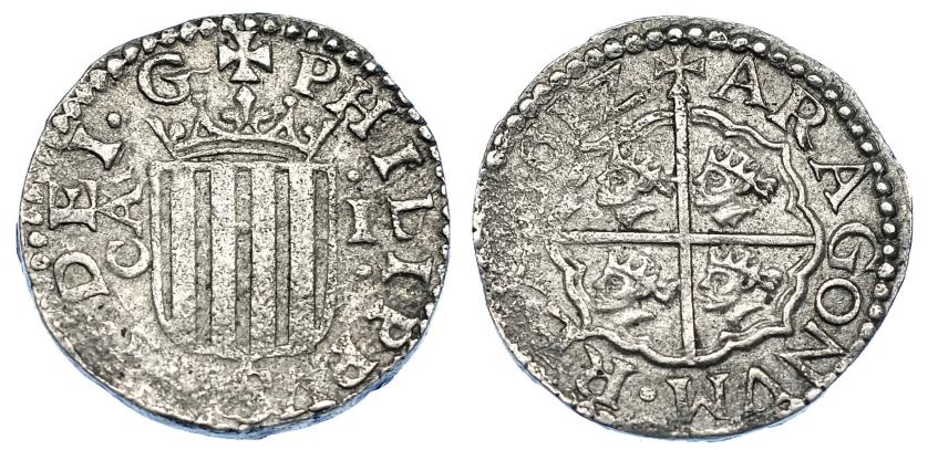 356   -  FELIPE III. Real. 1612. Zaragoza. AC-577. Oxidaciones limpiadas. MBC+.