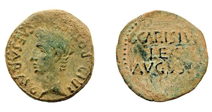 201   -  COLECCIÓN CORES. EMERITA. AUGUSTO. As (25-23 a.C.). A/ Cabeza a izq.; CAESAR AVG TRIB POTEST. R/ P CARISIVS /LEG/AVGVSTI. AE 9,01 g. 26 mm. RIC-15b. ACIP-4436c. CC-5193, mismo ejemplar. Pátina verde oscuro. MBC.