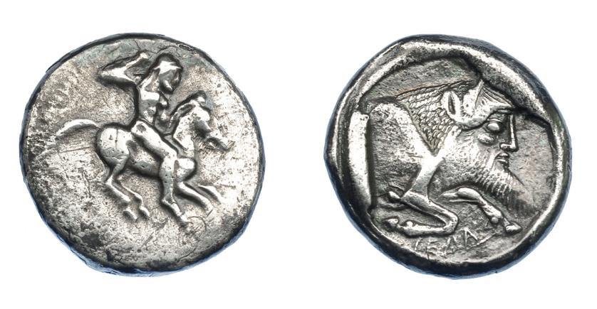 351   -  GRECIA ANTIGUA. SICILIA. Gela. Didracma (490-475 a.C.). A/ Jinete con lanza galopando a der. R/ Prótomo de toro androcéfalo a der.; encima GEΛAΣ. AR 8,19 g. 21 mm. COP-256. SBG-713. Ligeramente abrillantada. MBC/MBC-. Muy escasa. Ex col. Guadán 1580.