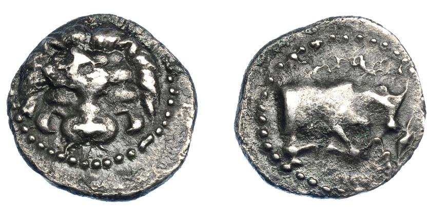 288   -  GRECIA ANTIGUA. JONIA. Samos. Tetróbolo (210-185 a.C.). A/ Cabeza frontal de león. R/ Prótomo de toro a der, crátera y espiga debajo. Ar 2,82 g. 16,7 mm. COP-1712. SBG-4663. MBC-. Ex colección Guadán 2343.