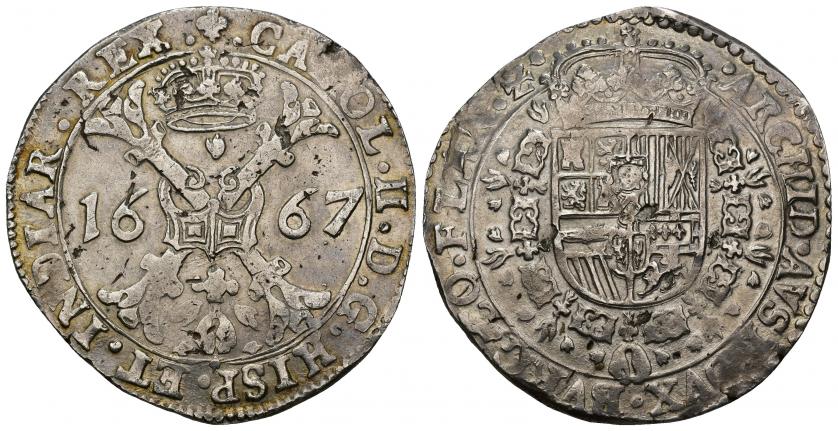 705   -  CARLOS II. Patagón. Brujas. 1667. A/ CAROL II D G HISP ET INDIAR REX. R/ ARCHID AVST DVX BVRG CO FLAN Zc. AR 28,39 g. 42,9 mm. Vanhoudt-698.BG. DEL I-344. MBC+.