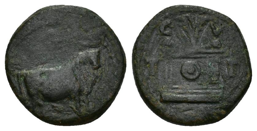 156   -  HISPANIA ANTIGUA. KESE-TARRACO. Tiberio. Semis. A/ Toro a der. R/ Altar, en campo C-V/T-T. AE 4,03 g. 19,25 mm. I-2377. APRH-231. ACIP-3271. Pátina oscura. BC+/MBC-. Ex Áureo, 17-9-1996, lote 229.