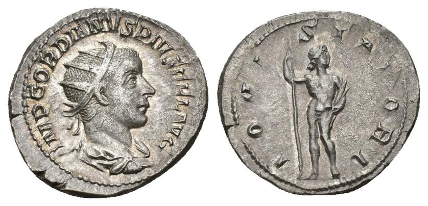 390   -  IMPERIO ROMANO. GORDIANO III. Antoniniano. Roma (241-243). A/ Busto radiado y drapeado a der.; IMP GORDIANVS PIVS FEL AVG. R/ Júpiter mirando a der. con cetro y haz de rayos; IOVI STATORI. VE 4,12 g. 23,5 mm. RIC-84. MBC.