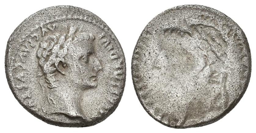 104   -  IMPERIO ROMANO. TIBERIO. Denario. A/ Cabeza laureada a der.; (TI) CAESAR DIVI AVG F AVGVSTVS. R/ Incuso. AR 3,69 g. 17,6 mm. Porosidades. BC+.