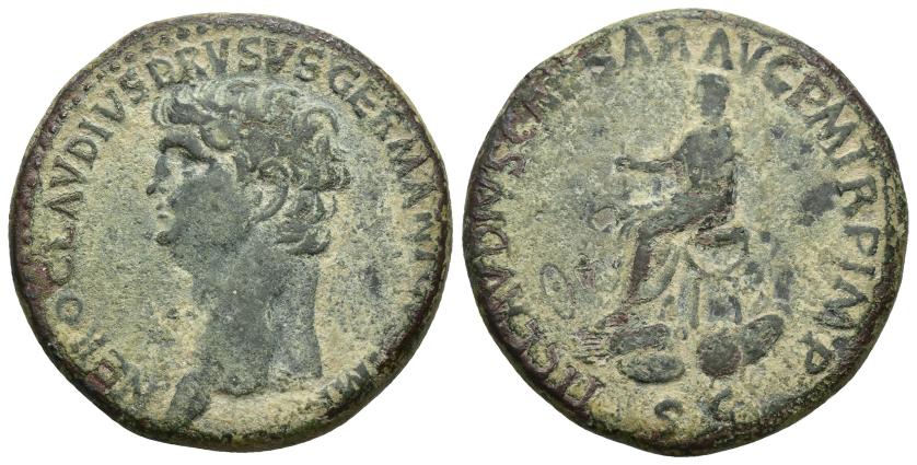 132   -  IMPERIO ROMANO. DRUSO EL MAYOR (bajo Claudio I). Sestercio. Roma (41-50 d.C.). A/ Cabeza a izq.; NERO CLAVDIVS DRVSVS GERMANICVS IMP. R/ Claudio sentado en silla curul a izq. con rama y rodeado de armas, exergo S C; TI CLAVDIVS CAESAR AVG P M TR P IMP. AE 26,27 g. 34,4 mm. RIC-93. Pátina verde terrosa. MBC-. Rara.