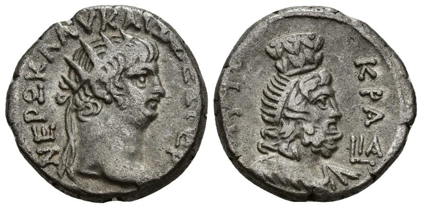 135   -  IMPERIO ROMANO. NERÓN. Tetradracma. Alejandría (64-65 d.C.). A/ Cabeza radiada a der.; NERW KLAU KAIS SEB GER. R/ Busto de Serapis a der., delante año LIA; AYTOKRA. VE 12,47 g. 25,1 mm. RPC-I.5281. MBC.