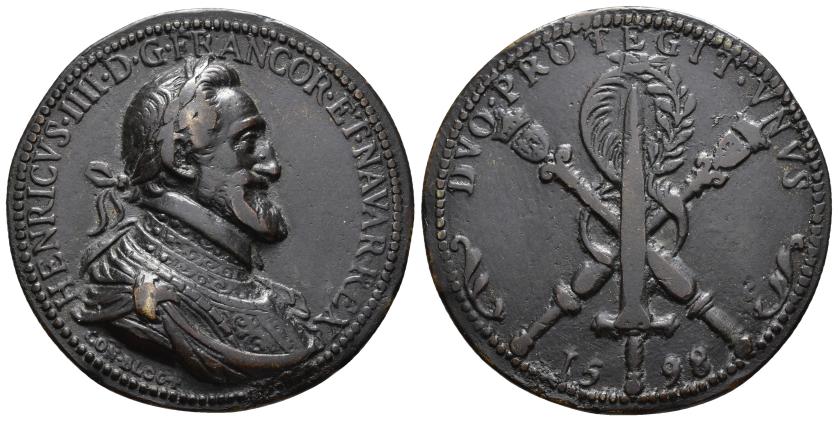 552   -  MONEDAS EXTRANJERAS. FRANCIA. Enrique IV. Medalla. 1598. Paz de Vervins entre España y Francia. R/ Ley. DVO PROTEGIT VNVS. Grabador Conrad Bloch. AE 18,14 g. 43,3 mm. MBC.