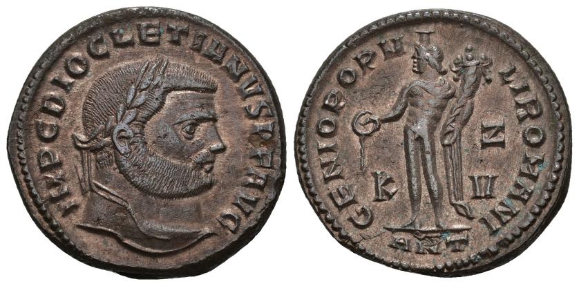 3105   -  IMPERIO ROMANO. DIOCLECIANO. Follis. Antioquía (300-301). A/ Cabeza laureada a der.; IMP DIOCLETIANVS P F AVG. R/ Genio a izq. con pátera y cornucopia; GENIO POPVLI ROMANI. K/Z/V//ANT. AE 11,01 g. 26,3 mm. RIC-54a. EBC-. 