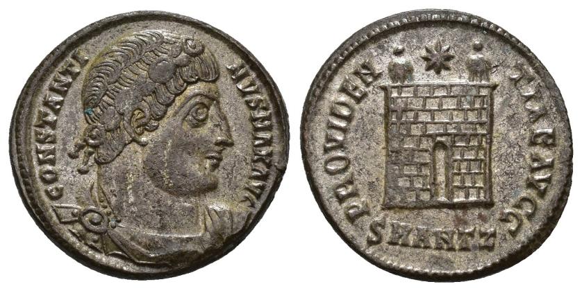 3155   -  IMPERIO ROMANO. CONSTANTINO I. Follis. Antioquía (329-330). A/ Busto drapeado, diademado y acorazado a der.; CONSTANTINVS MAX AVG. R/ Puerta de campamento; PROVIDENTIAE AVGG. -/-//SMANTZ. AE 3,57 g. 20,3 mm. RIC-84. R.P.O. EBC.