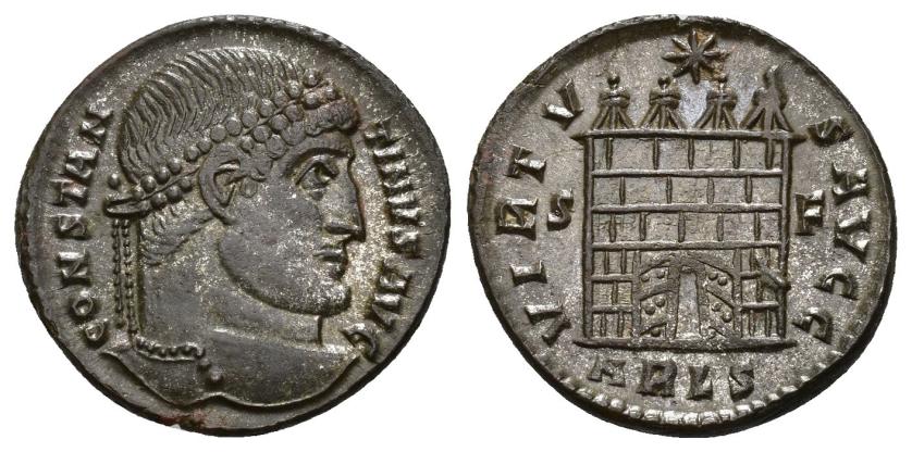 3159   -  IMPERIO ROMANO. CONSTANTINO I. Follis. Arelate (327). A/ Cabeza diademada de perlas a der.; CONSTANTINVS AVG. R/ Puerta de campamento con 4 torrecillas y estrella; VIRTVS AVGG. S/F//ARLS. AE 2,75 g. 18,2 mm. RIC-313. R.P.O. EBC/EBC+.