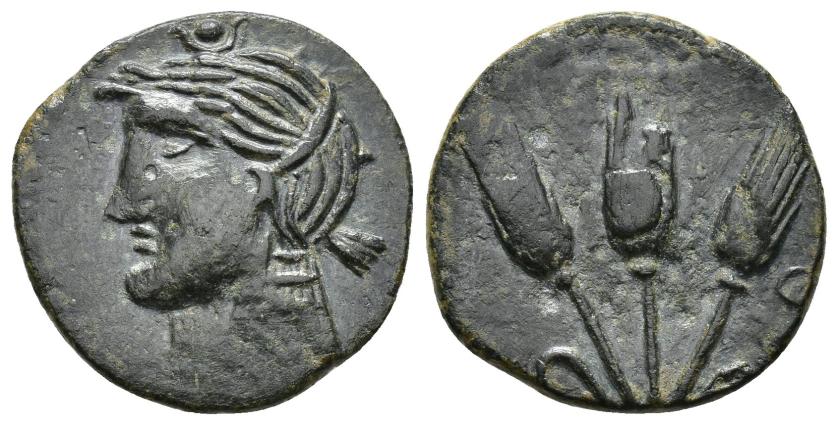 2187   -  COLECCIÓN CORES. MAURETANIA ORIENTAL. Unidad. Iol. A/ Cabeza de Isis a izq., .detrás del cuello aleph. R/ 3 espigas, en campo letra m. AE 6,38 g. 23 mm. MAA-144 var.; CC-5974, mismo ejemplar. Pátina oscura. EBC-/MBC.