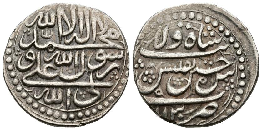 1254   -  SAFAVÍES. SULTAN HUSAYN (1105-1135/ 1694-1722). Abbasi . Tiflis. 1130 H. AR 5,43 g. 23 mm. Mitchiner 1977-2095; Wilkes 2-3697. MBC+.