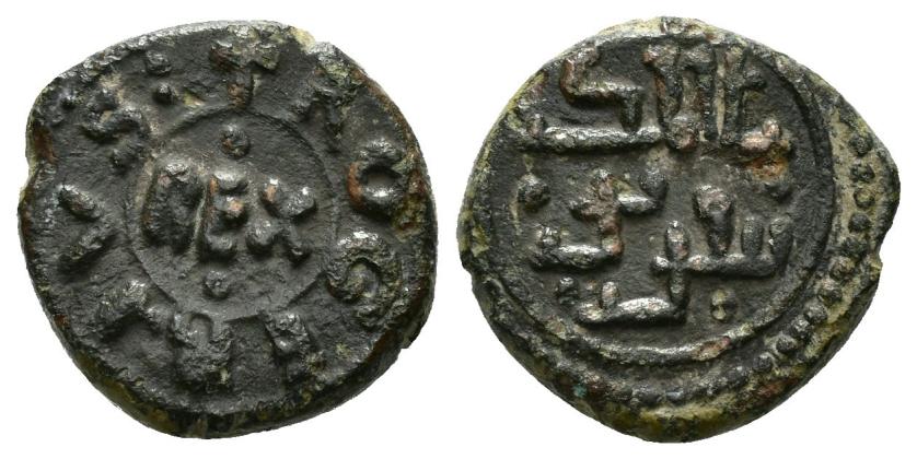 1268   -  NORMANDOS DE SICILIA. TANCREDO (1189-1194). Follaro. (Mesina). Sin fecha. A/ REX. Orla: + ROGERIVS:. AR 2,09 g. 12 mm. MEC 14.III-447. MBC.