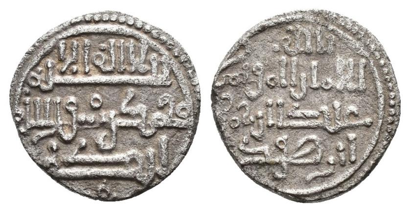 692   -  TAIFAS ALMORÁVIDES. AHMAD IBN HUD (539-540/1144-1145). Quirate. Úbeda / ابدة. Sin fecha. AR 0,73 g. 11 mm. V-1925; Kassis 51. MBC. Muy rara.