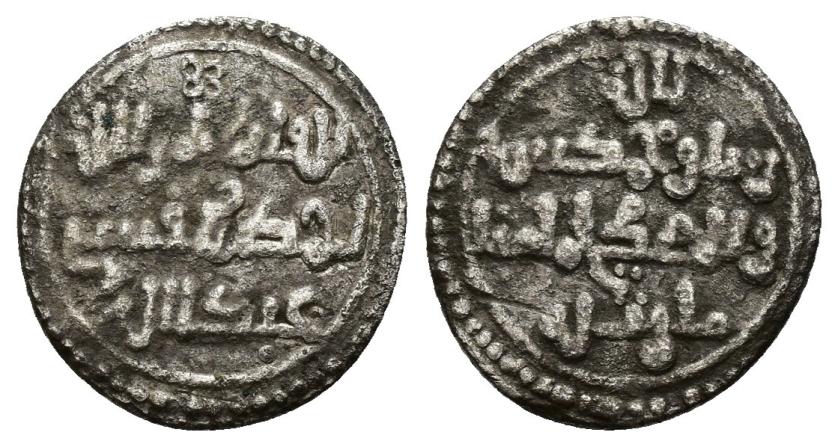 705   -  TAIFAS ALMORÁVIDES. AHMAD IBN QASI 'ABD ALLAH (539-546/1144-1151). Quirate. Mértola / مارتله. Sin fecha. AR 0,91 g. 12 mm. V-no; Gomes AQ 01.02; B-Fa5. MBC-. Rara.