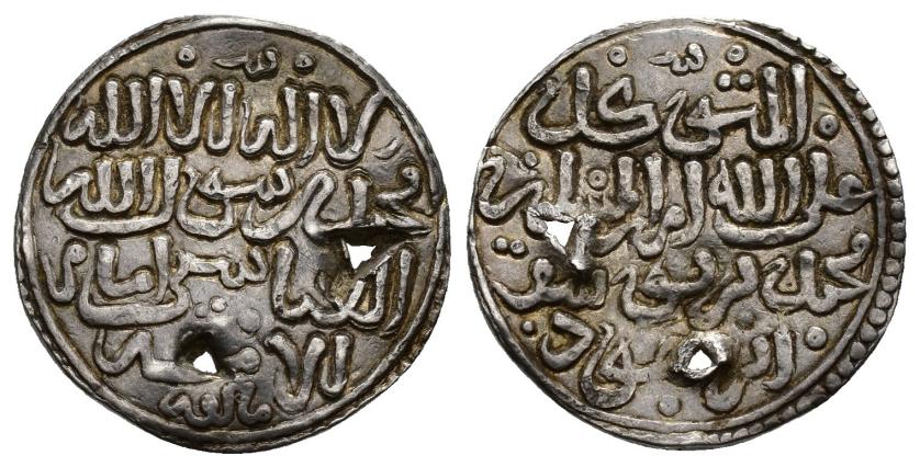 781   -  TAIFAS ALMOHADES. MUHAMMAD B. YUSUF B. HUDAL-MUTAWAKKIL (625-635/1228-1238). Dírham. Málaga / مالقة. Sin fecha. AR 1,5 g. 17 mm. V-2144; RLMurcia-116; Ho-671. Dos perforaciones. MBC+. Muy rara.