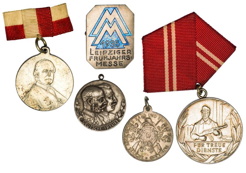 844   -  MEDALLAS Y CONDECORACIONES